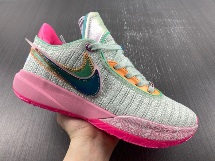 NIKE LEBRON 20 EP 