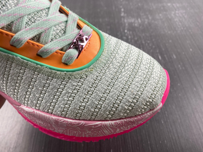 NIKE LEBRON 20 EP 