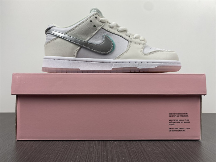 Nike SB Dunk Low Pro OG QS Diamond White BV1310-100