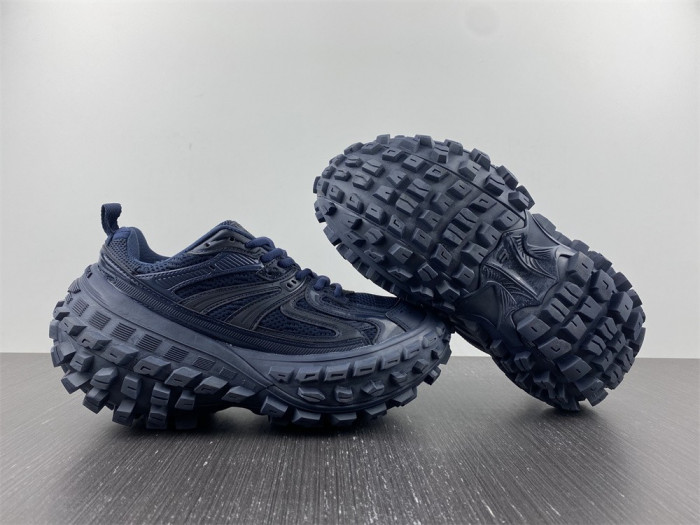 Ba*len*cia*ga ddfender sneakers