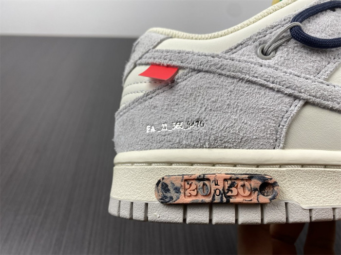 DUNK LOW 