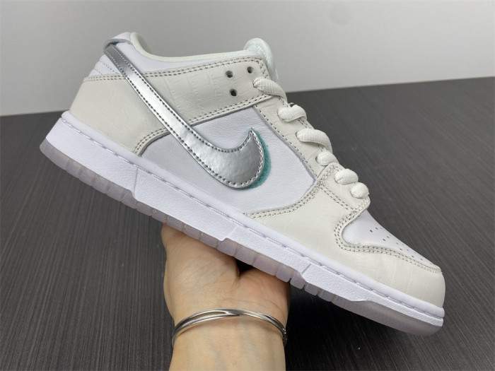 Nike SB Dunk Low Pro OG QS Diamond White BV1310-100