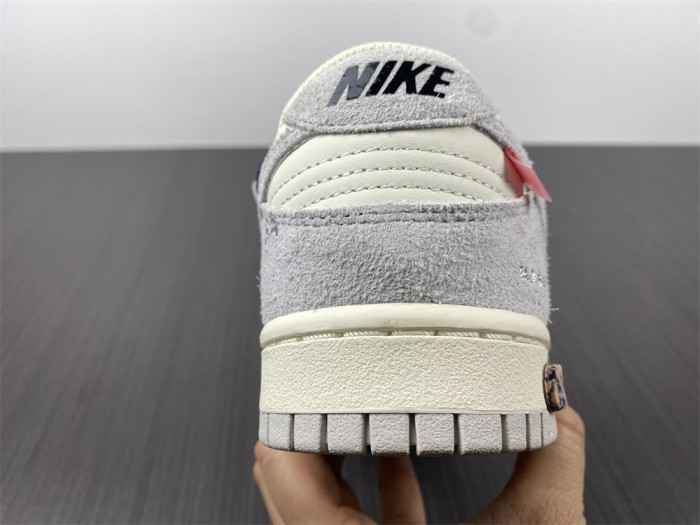 DUNK LOW 