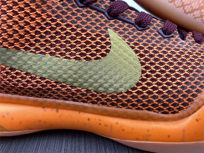Kobe 10 