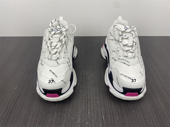 BLCG SNEAKER TRIPLE.S.
