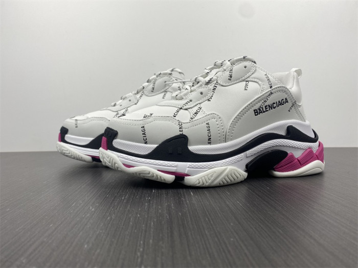 BLCG SNEAKER TRIPLE.S.