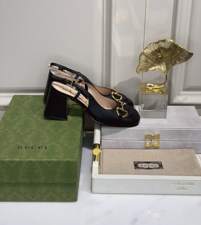 G*u*i high-heels