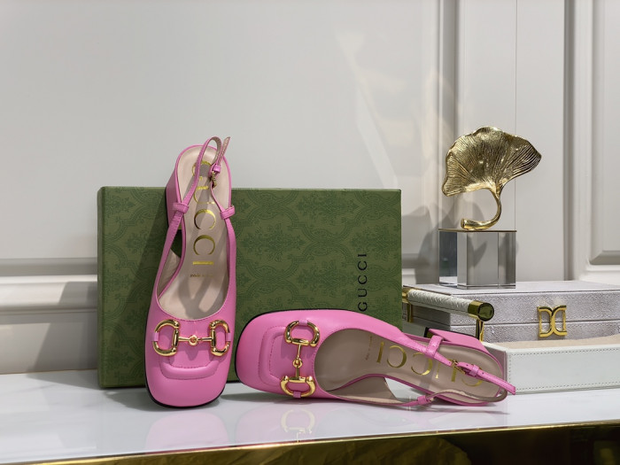G*u*i high-heels