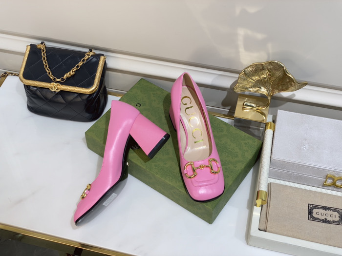 G*u*i high-heels