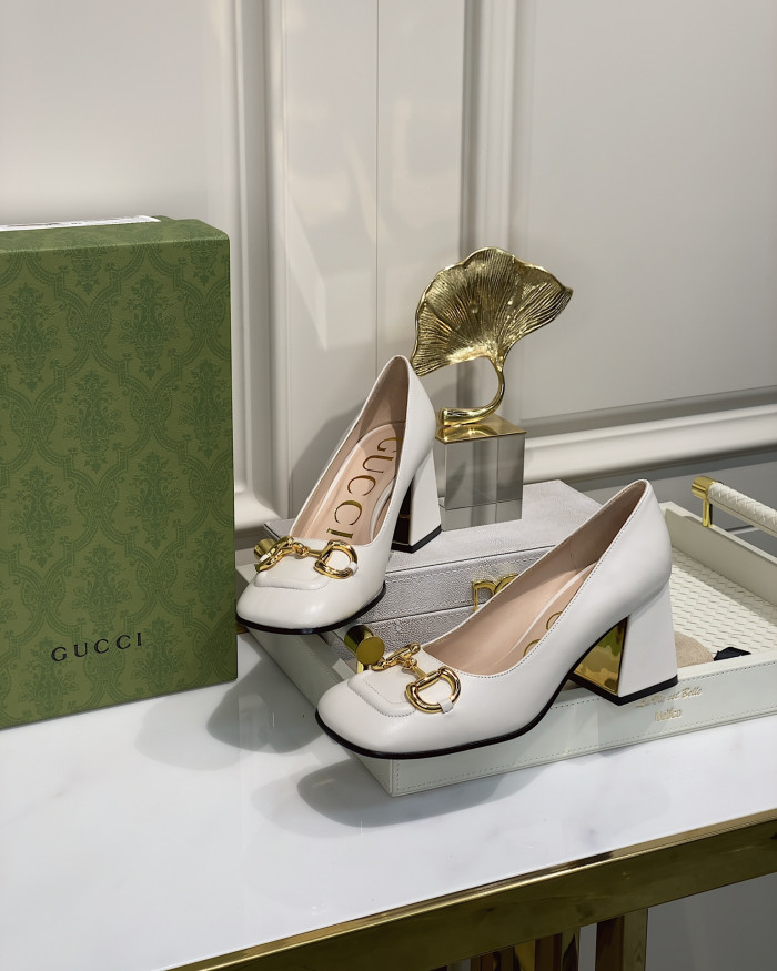 G*u*i high-heels