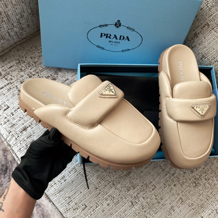 Pra*a sandal