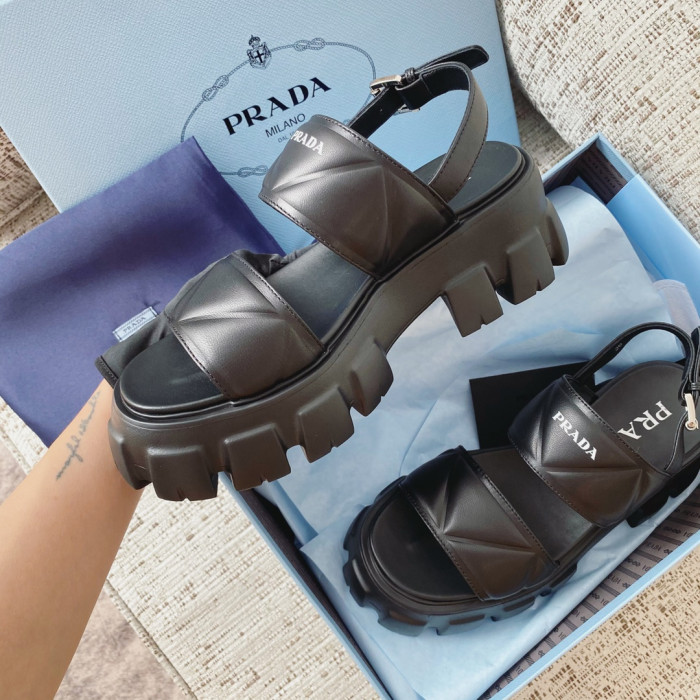 Pra*a sandal