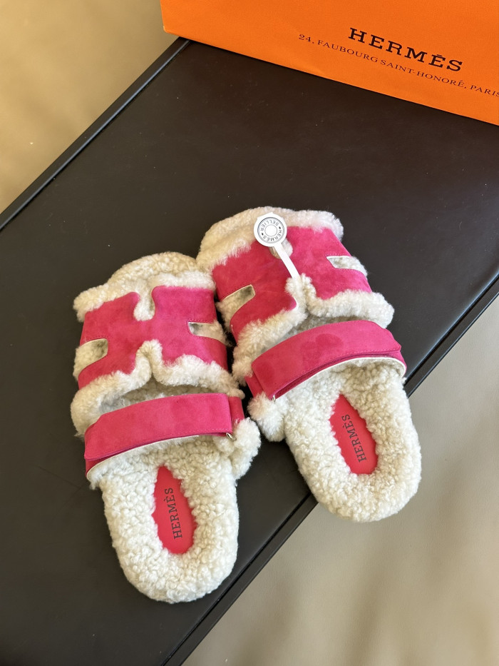 H**mes sandals