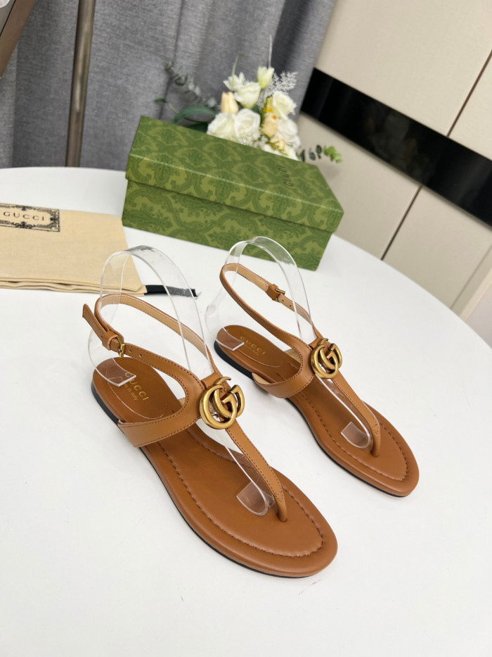G*u*i sandal