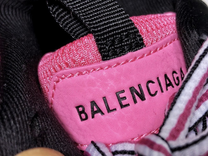 Ba*len*cia*ga track