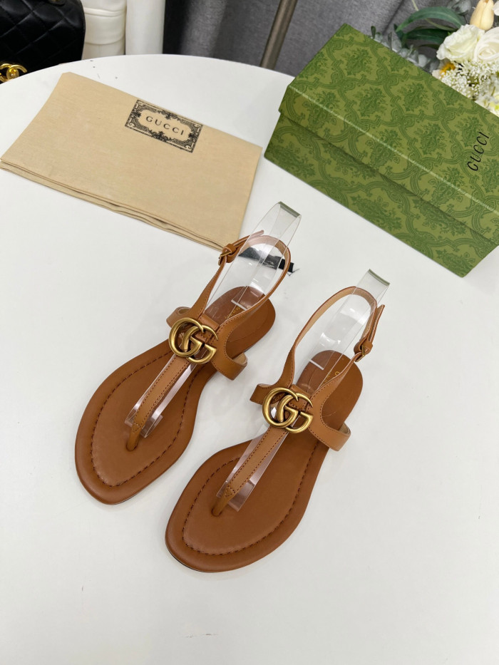 G*u*i sandal