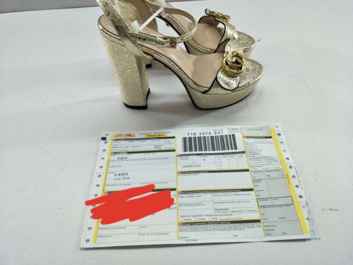G*u*i high-heels
