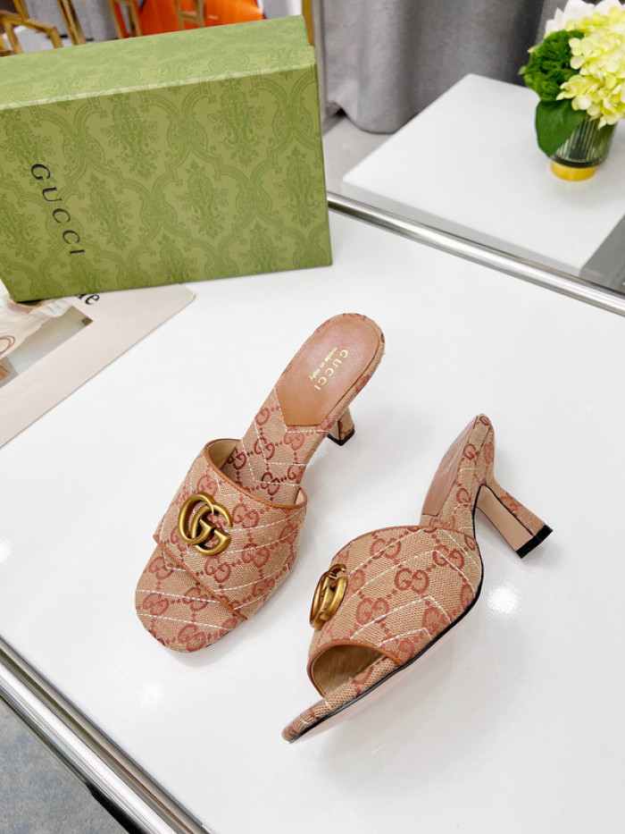 G*u*i heels