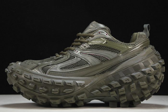Ba*len*cia*ga ddfender sneakers
