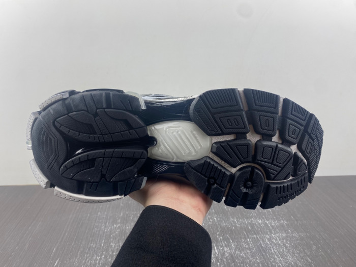 Ba*len*cia*ga -runner