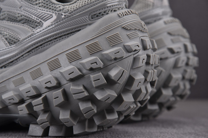Ba*len*cia*ga ddfender sneakers