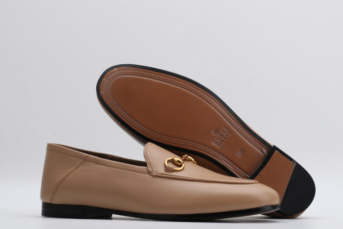 G*u*i loafer