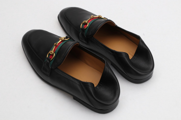 G*u*i  loafer