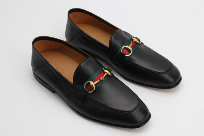 G*u*i  loafer
