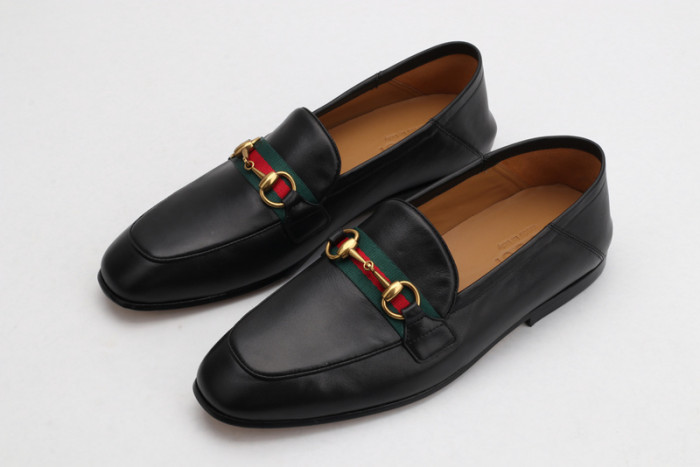 G*u*i  loafer
