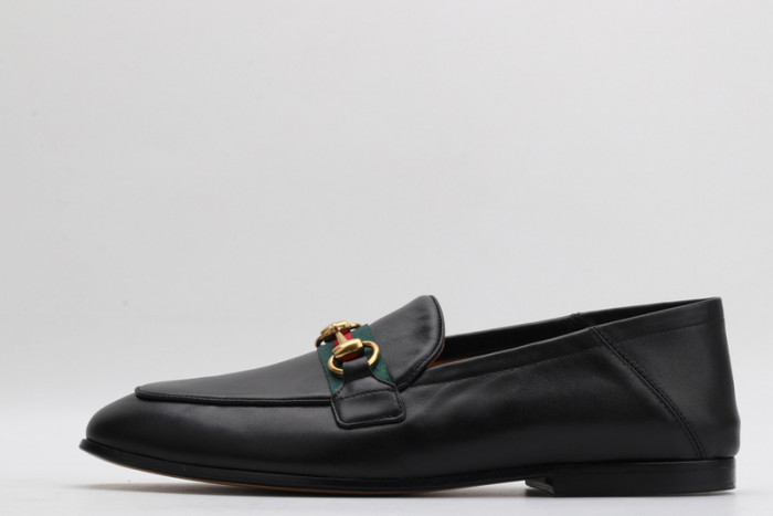G*u*i  loafer