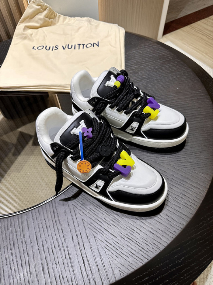 LO1_VTS SNEAKER