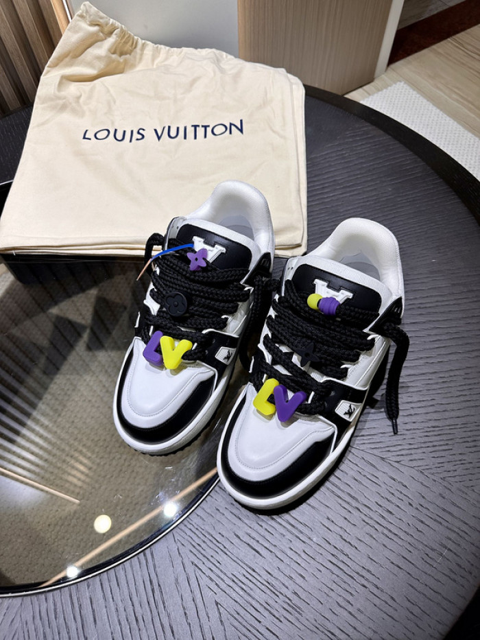 LO1_VTS SNEAKER