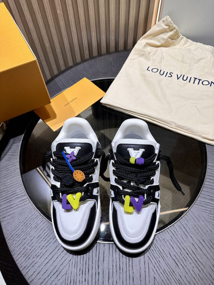 LO1_VTS SNEAKER