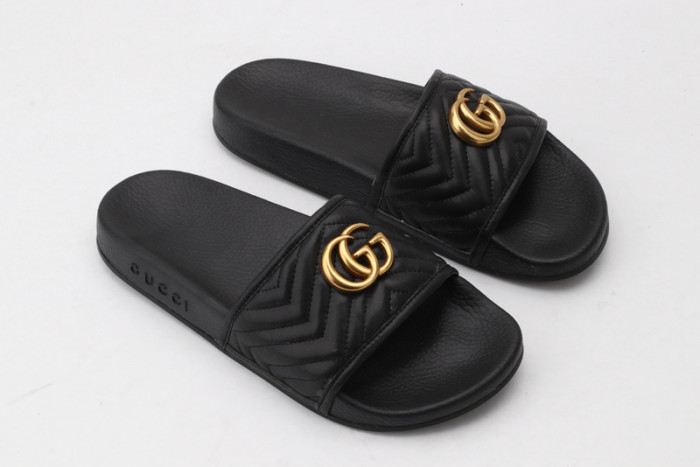 G*u*i sandal