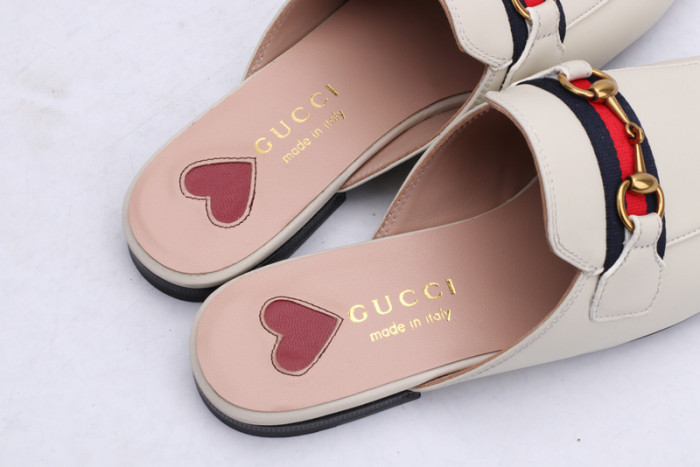 G*u*i  loafer