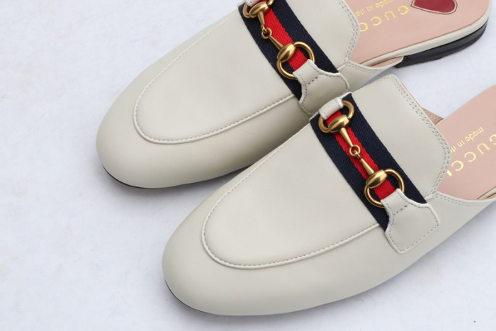 G*u*i  loafer
