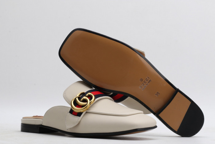 G*u*i  loafer