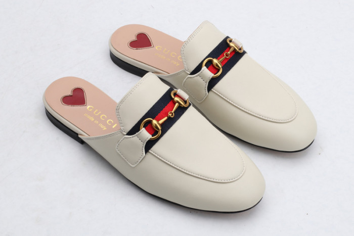 G*u*i  loafer