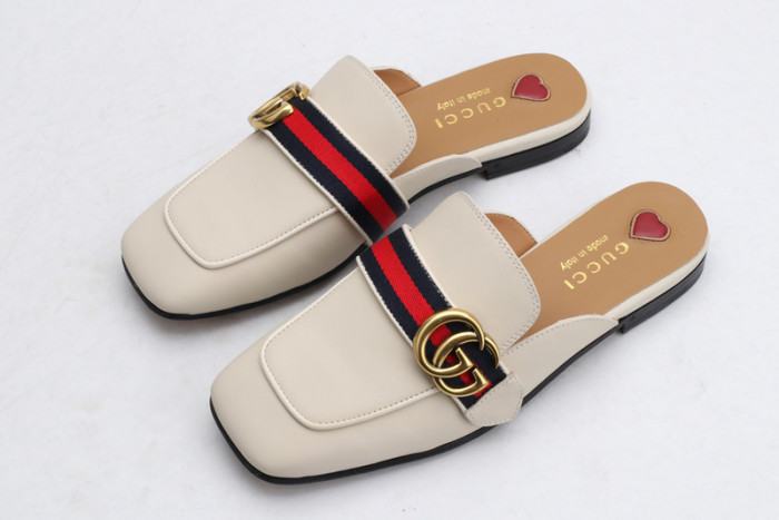 G*u*i  loafer