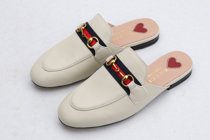 G*u*i  loafer