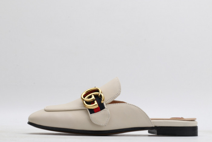 G*u*i  loafer