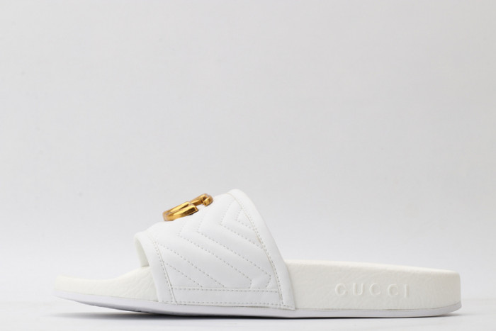 G*u*i sandal