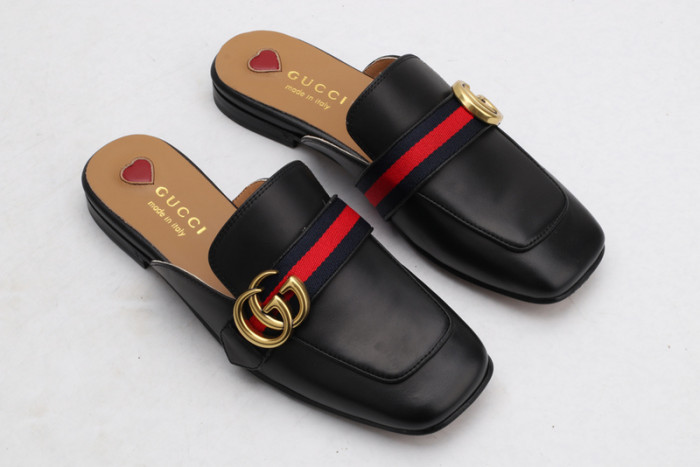 G*u*i loafer
