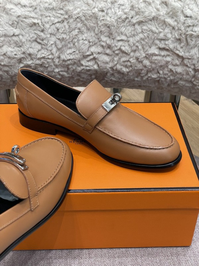 H**mes shoes