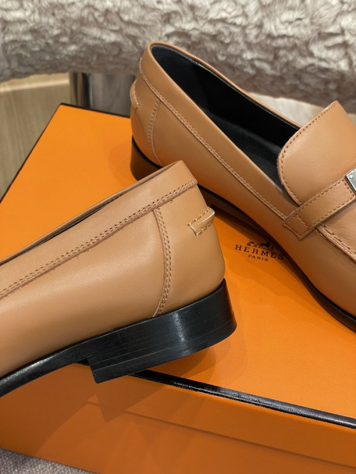 H**mes shoes