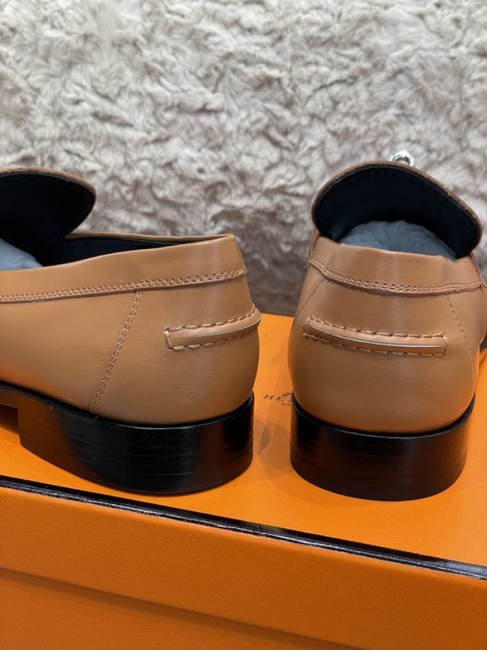 H**mes shoes