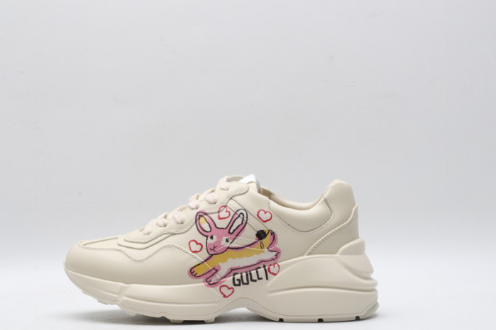 G*u*i sneaker