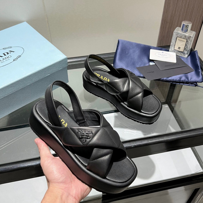 Pra*a sandal
