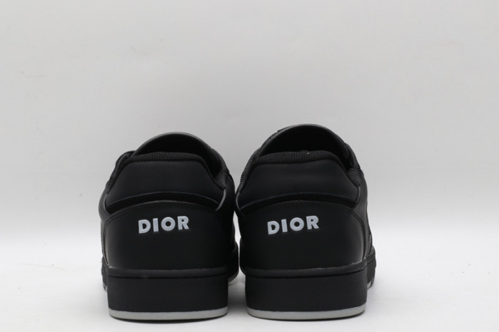 DIO* SNEAKER