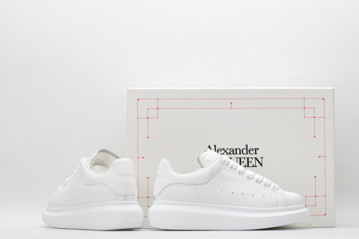 ALEXANDER MCQUEEN OVERSIZED